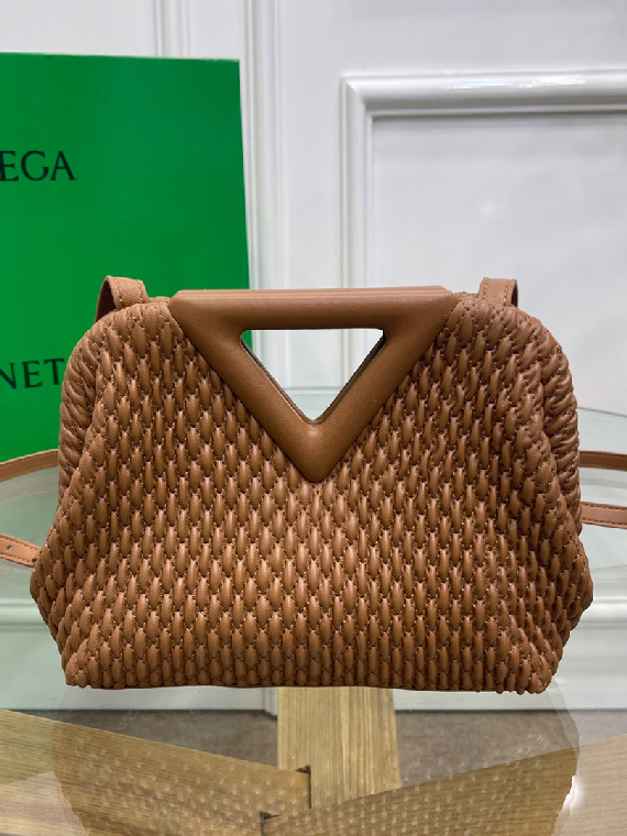 BOTTEGA VENETA-포인트 백-B50