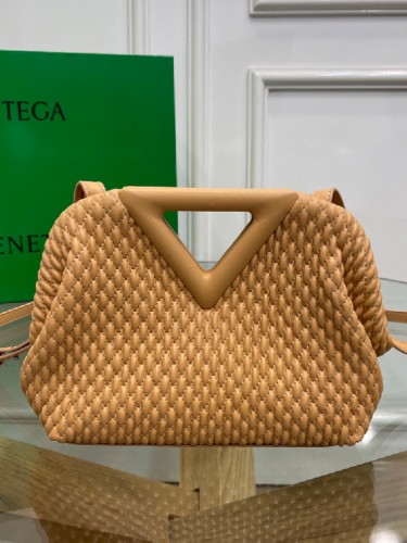 BOTTEGA VENETA-포인트 백-B53