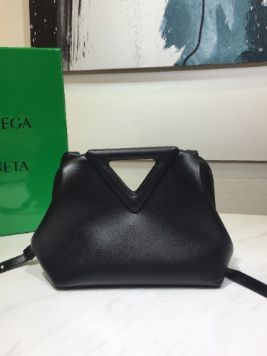 BOTTEGA VENETA-포인트 백-B57