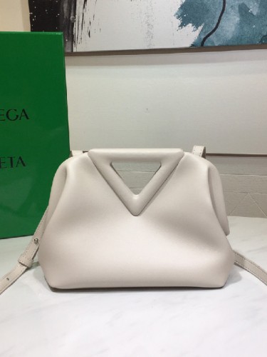 BOTTEGA VENETA-포인트 백-B58