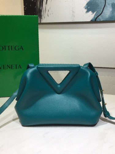 BOTTEGA VENETA-포인트 백-B61