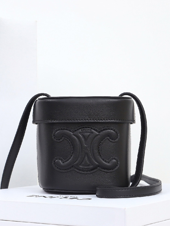 CELINE-퀴르 트리오페 스몰 박스백-B16