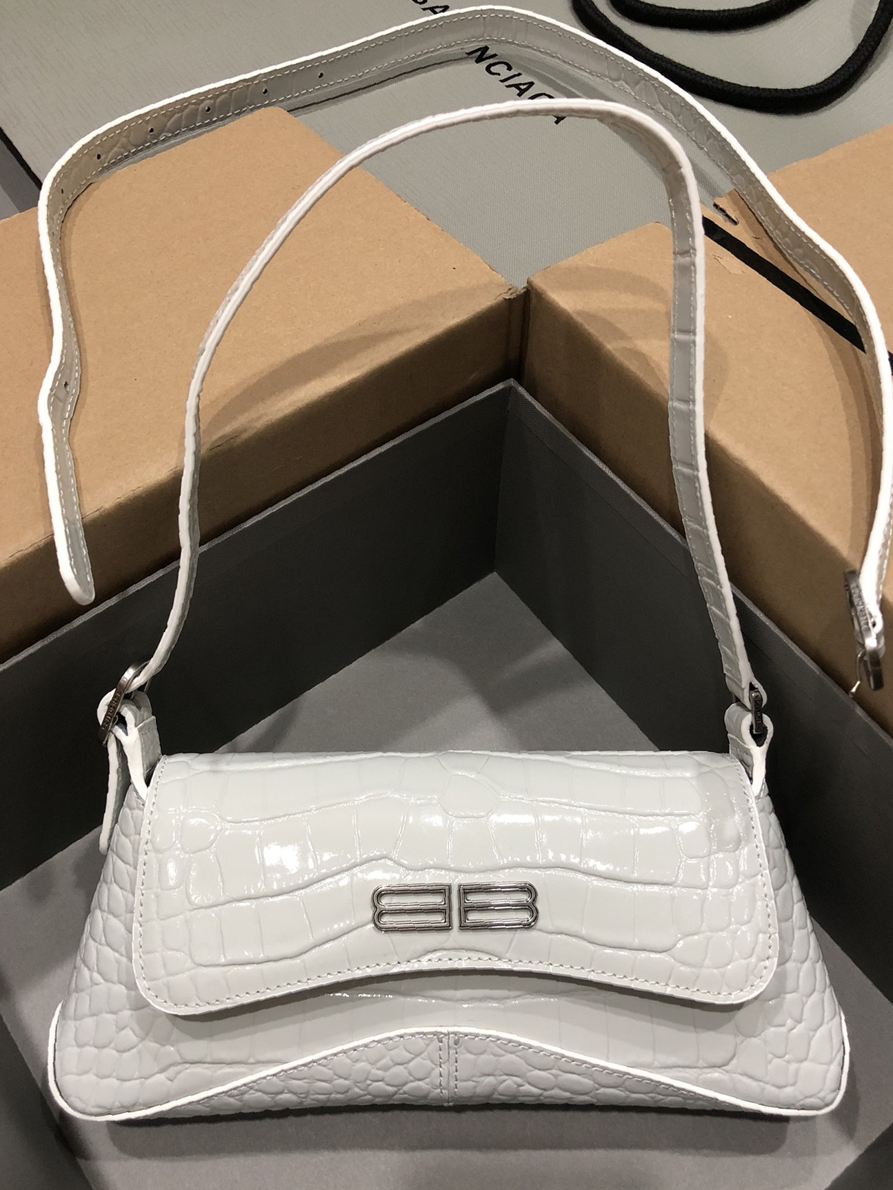 BALENCIAGA-발렌시아가 L 부띠끄 숄더백-B04