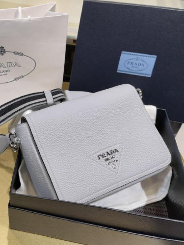 PRADA-프라다 가죽 숄더백-B10