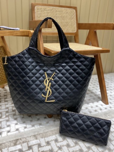 YSL-생로랑 아이케어 퀄티드 램스킨 맥시 쇼핑 토트백-B03
