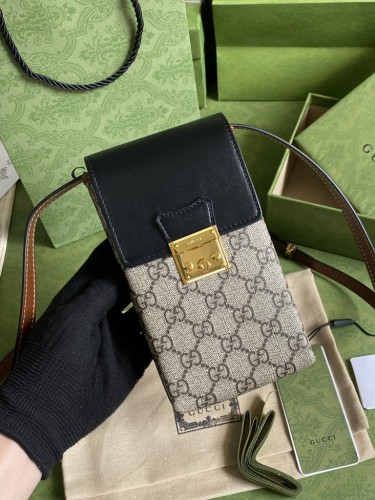 GUCCI-구찌 패드락 미니 크로스백-B107