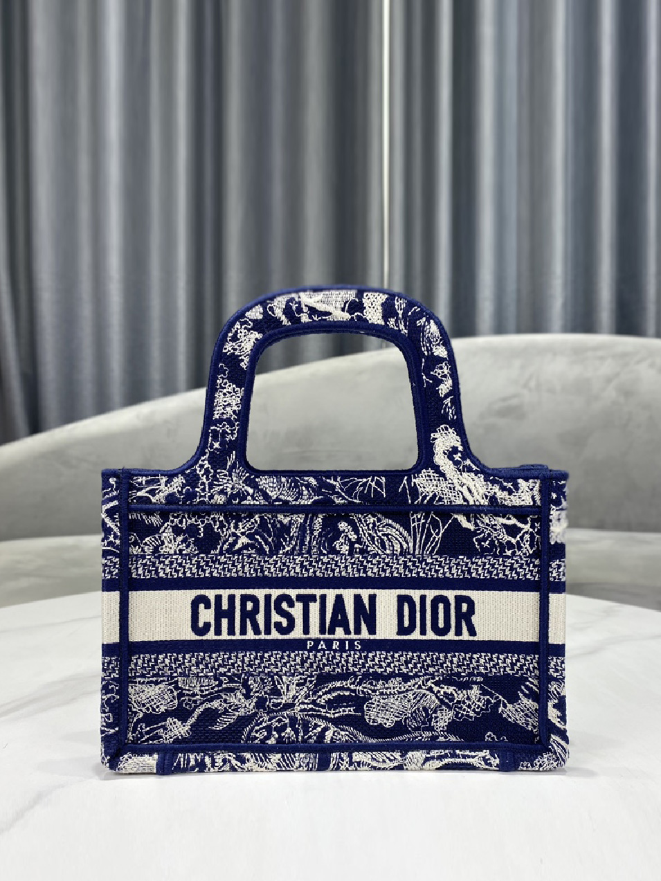 DIOR-디올 북 토트 Book Tote 미니백-B51