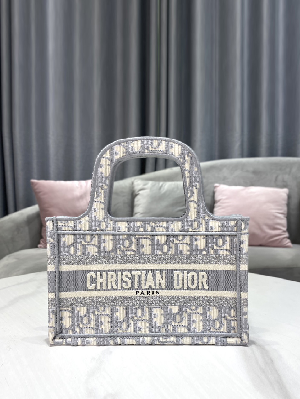 DIOR-디올 북 토트 Book Tote 미니백-B56