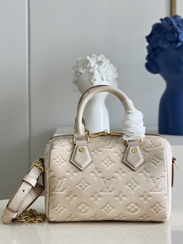 LV-루이비통 도핀 체인 월릿 백-B79