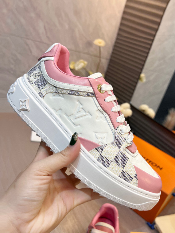 LV-루이비통 타임 아웃 스니커즈-S05