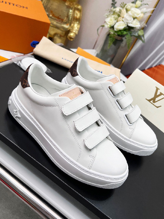 LV-루이비통 타임 아웃 스니커즈-S09