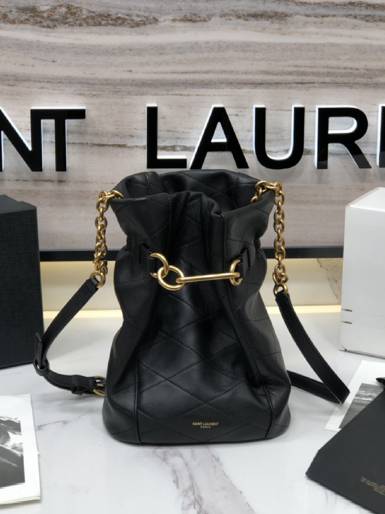 YSL-생로랑 르 메일론 후크 버킷백-B12