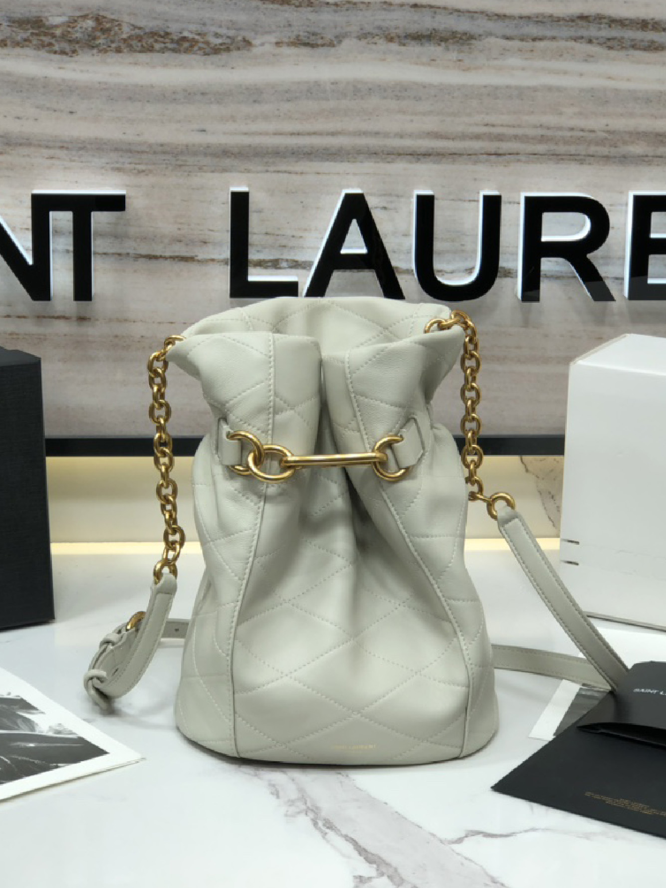 YSL-생로랑 르 메일론 후크 버킷백-B13