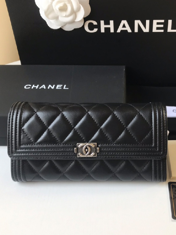 CHANEL-샤넬 보이 장지갑-W22