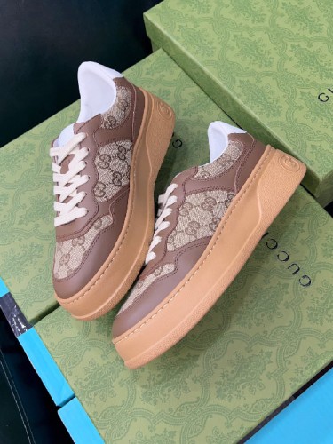 GUCCI-구찌 GG 스니커즈 남녀공용 -S39