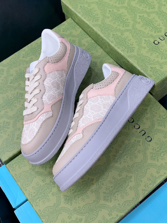 GUCCI-구찌 GG 스니커즈 남녀공용 -S42