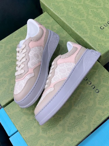 GUCCI-구찌 GG 스니커즈 남녀공용 -S42