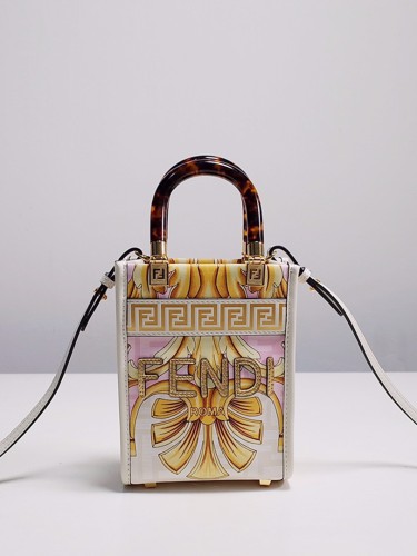FENDI-펜디 미니 선샤인 쇼퍼-B31