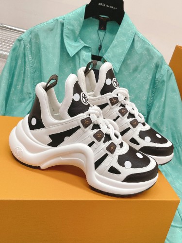 LV-루이비통 아치라이트 스니커즈-S24