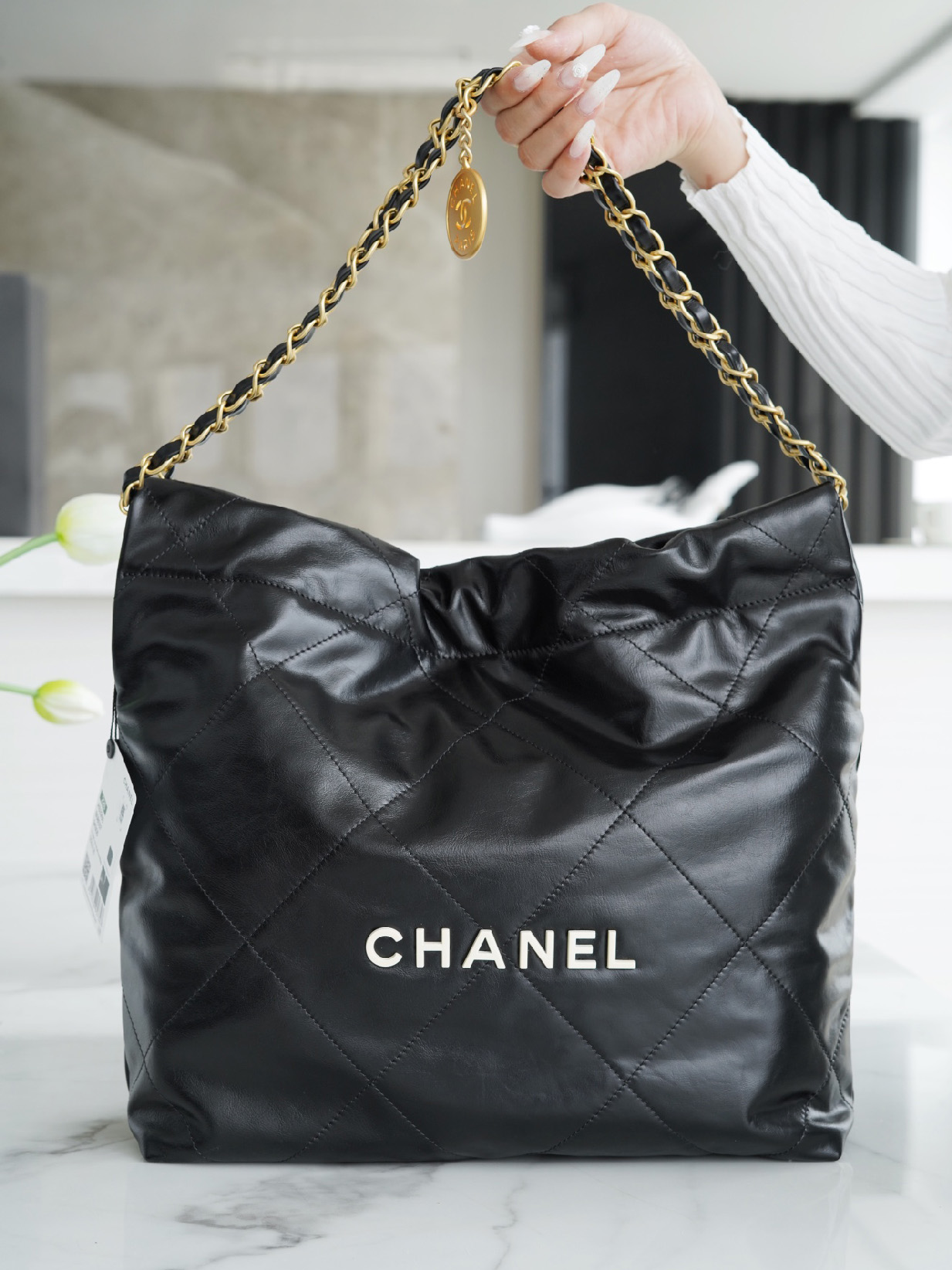 CHANEL-샤넬 22백 ( 35CM )-B37