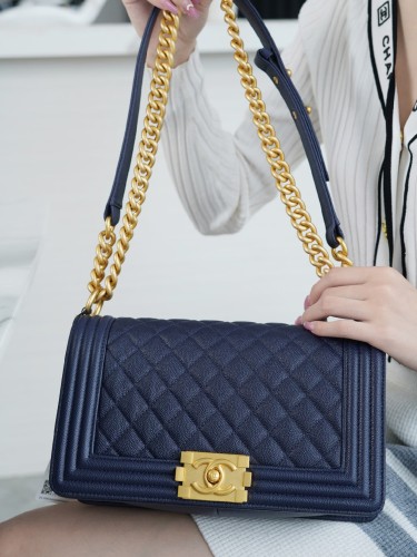 CHANEL-보이 샤넬 플랩 백 ( 25cm )-B47