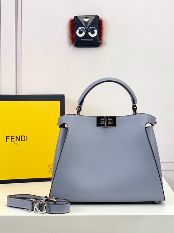 FENDI-펜디 피카부 에센셜리-B51