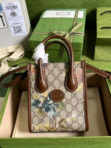 GUCCI-구찌 인터로킹 G 미니 숄더백 671623-B166