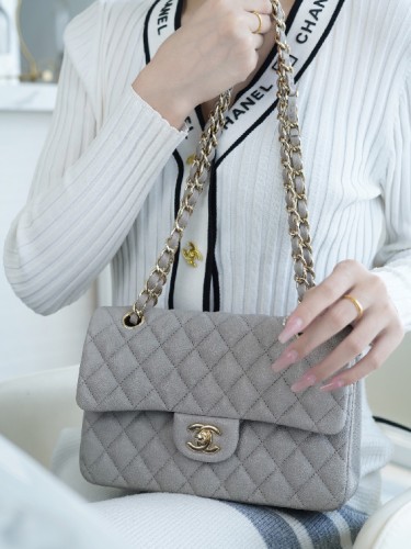 CHANEL-샤넬 클래식 플랩 백 ( 23CM )-B51