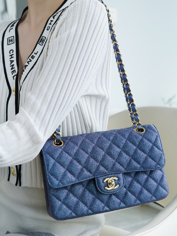 CHANEL-샤넬 클래식 플랩 백 ( 23CM )-B52