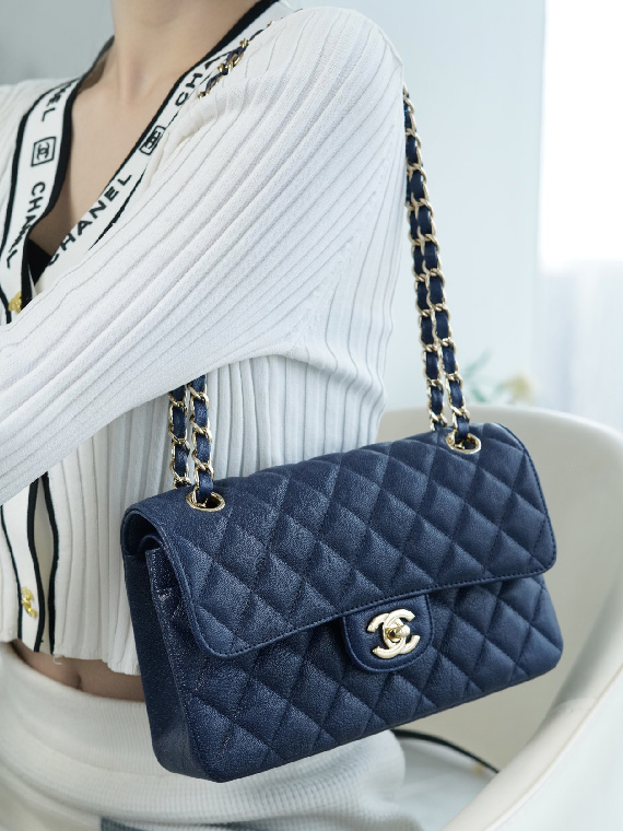 CHANEL-샤넬 클래식 플랩 백 ( 23CM )-B54