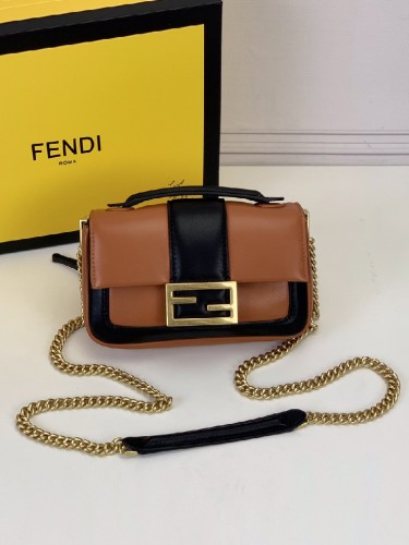 FENDI-펜디 바게트 숄더백 ( 19CM )-B57