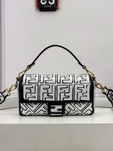 FENDI-펜디 바게트 숄더백 ( 276CM )-B58