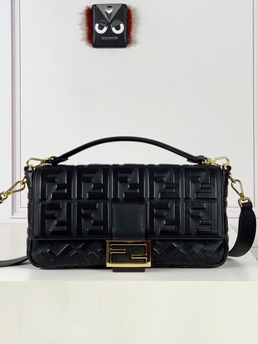 FENDI-펜디 바게트 숄더백 ( 33CM )-B61
