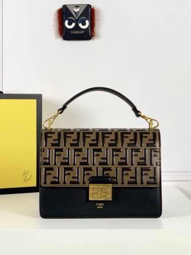 FENDI-펜디 칸 아이 에프 숄더백-B67