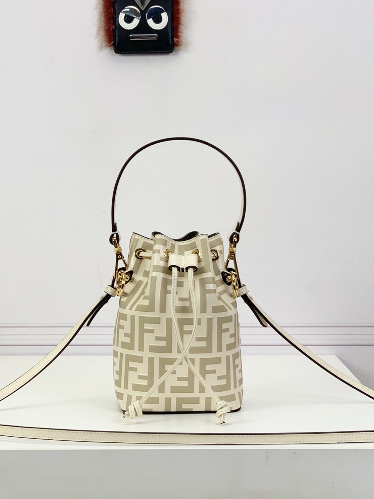 FENDI-펜디 몬트레조 미니 백-B70