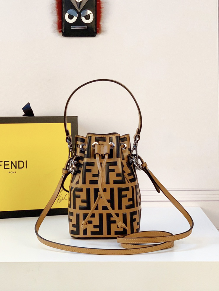 FENDI-펜디 몬트레조 미니 백-B71