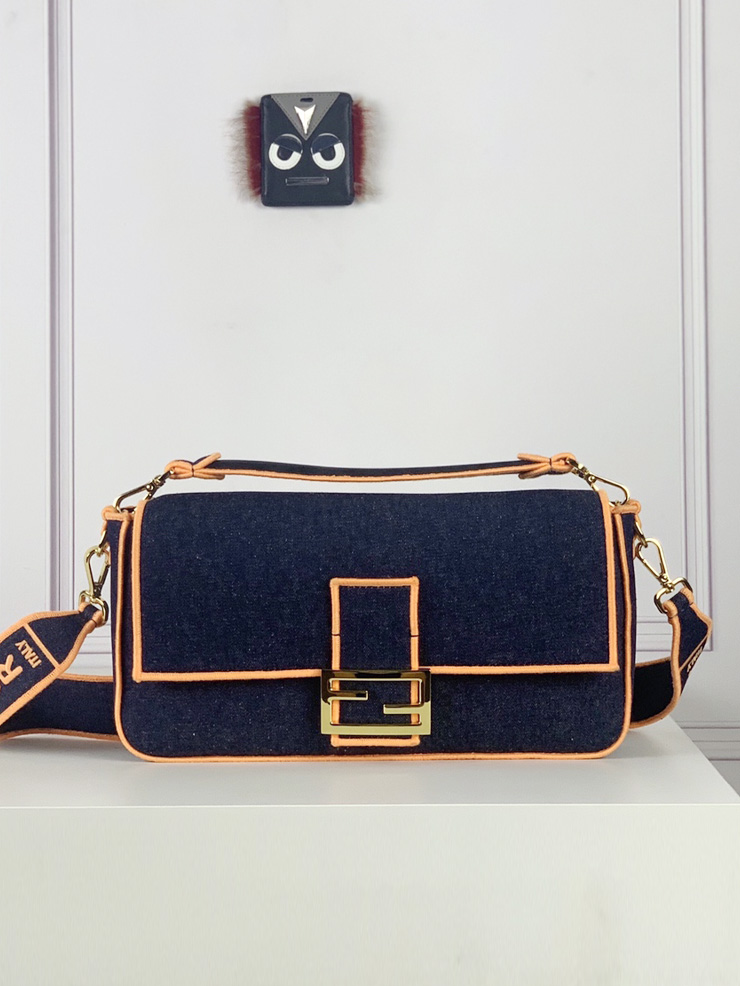 FENDI-펜디 바게트 숄더백 ( 33CM )-B82