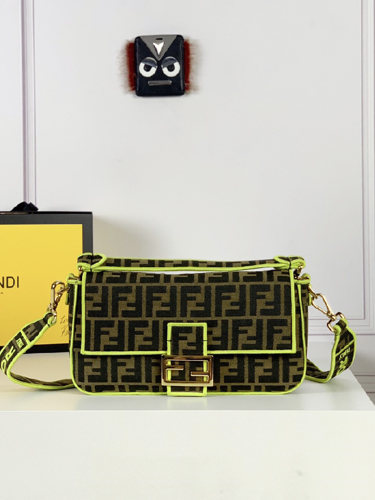 FENDI-펜디 바게트 숄더백 ( 26CM )-B84