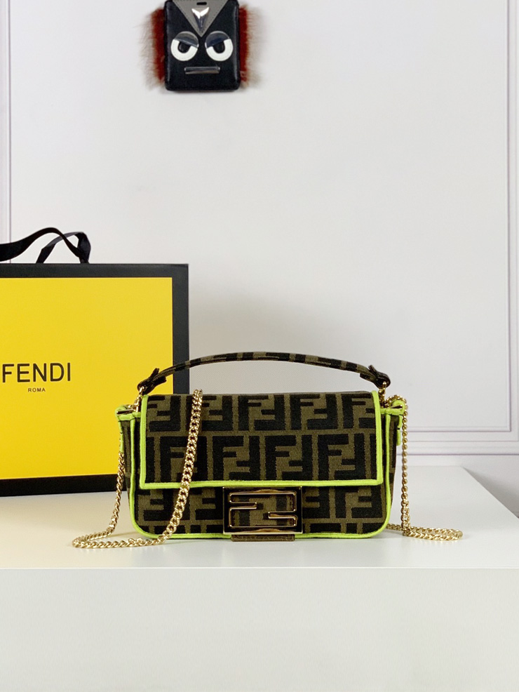 FENDI-펜디 바게트 숄더백 ( 19CM )-B85