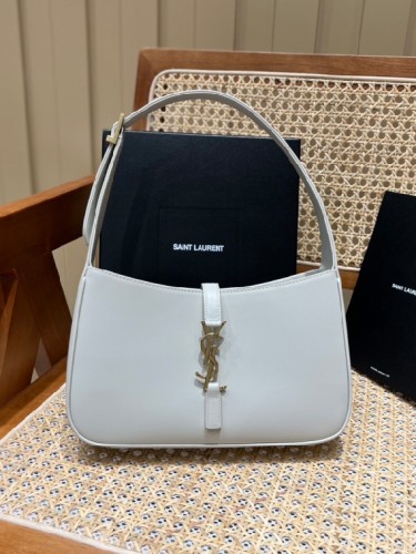 YSL-생로랑 LE 5 A 7 숄더백 657228-B37