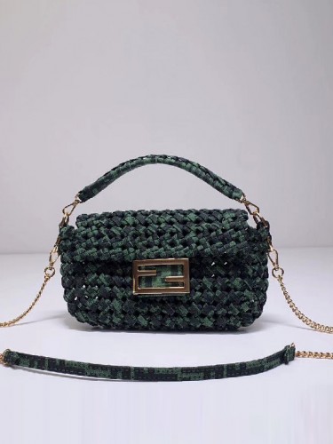 FENDI-펜디 바게트 숄더백 ( 18.5CM )-B98